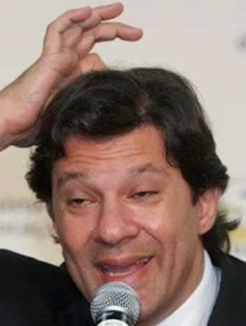 Fernando Haddad é acusado de retaliar vereador com fechamento de igreja