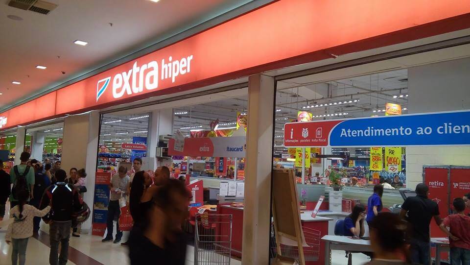 Hipermercado Extra vende leite estragado no Grande ABC Hipermercado Extra vende leite estragado no Grande ABC