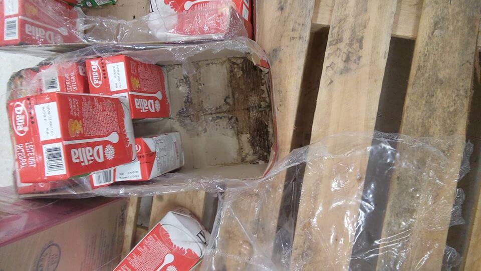 Hipermercado Extra vende leite estragado no Grande ABC Hipermercado Extra vende leite estragado no Grande ABC