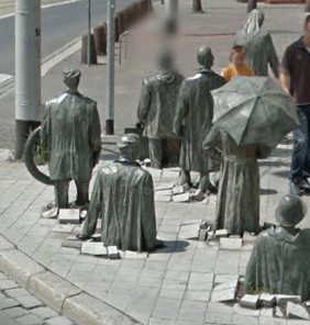 Esculturas marcantes representam o período da lei marcial na Polônia comunista 