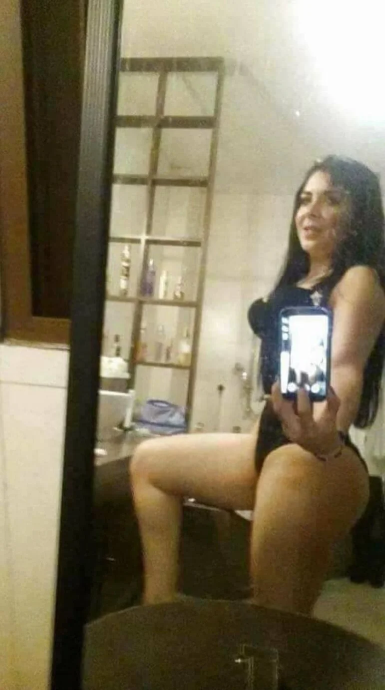 O caso pervertido da professora que forçou seus alunos a fazer sexo por uma boa nota