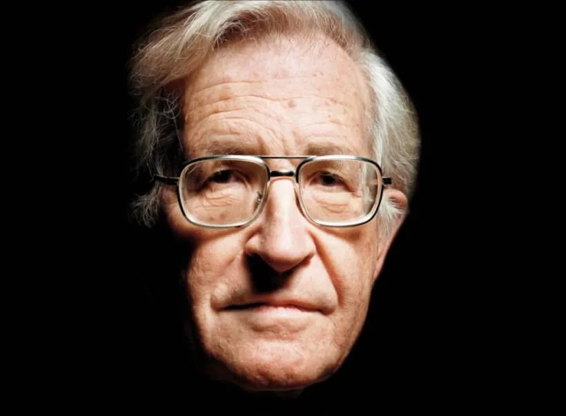 10 Estratégias de Manipulação das Massas, de Noam Chomsky